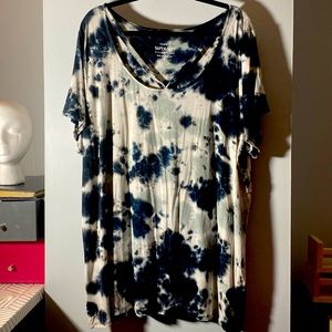 Torrid Navy Tie-Dye Super Soft Strappy Tee in Size 3